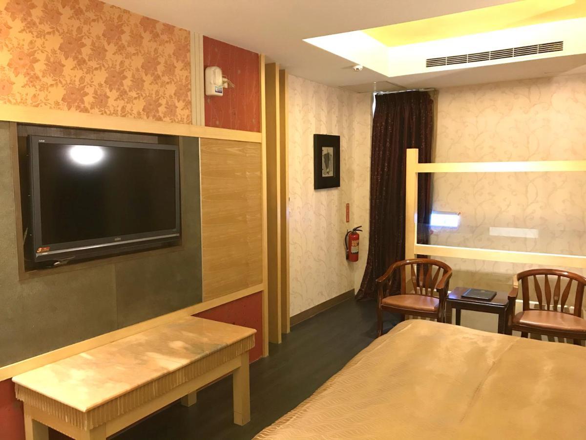 楓采汽車旅館 Fengyuan Zewnętrze zdjęcie